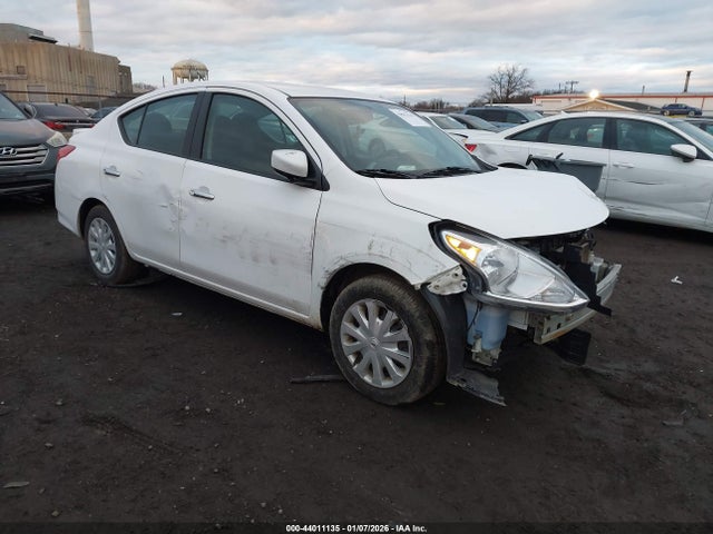 Salvage Nissan Versa Image