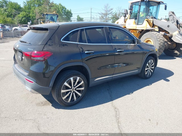Mercedes-Benz GLA Gla 250