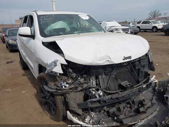 Jeep Grand Cherokee Altitude 4x4