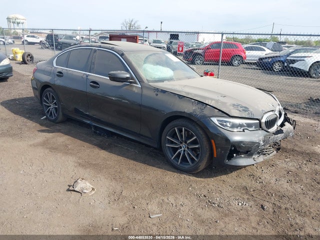 Salvage BMW 3 Series Image
