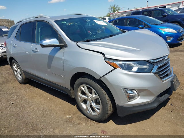Salvage Chevrolet Equinox Image