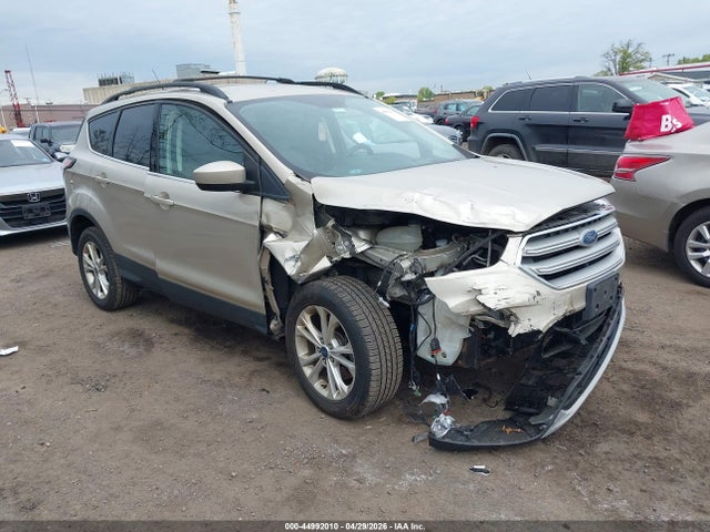 Salvage Ford Escape Image