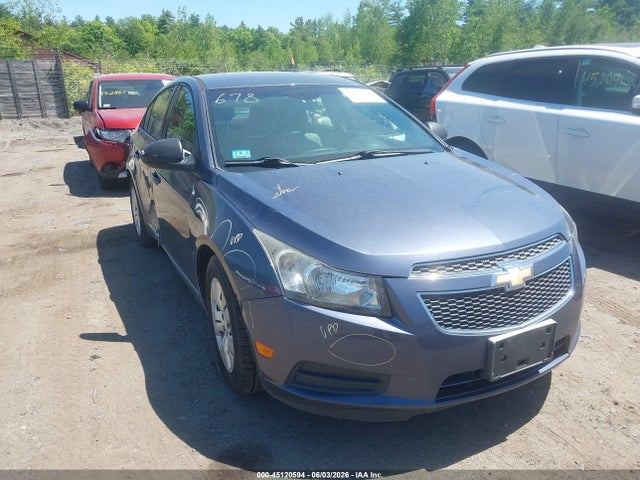 Salvage Chevrolet Cruze Image