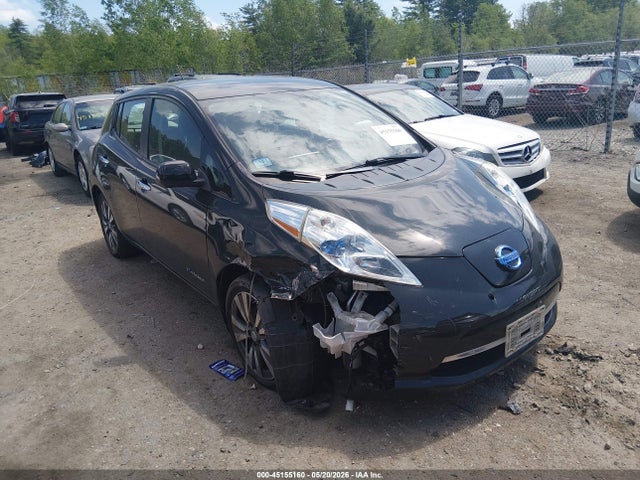 Salvage Nissan LEAF Image