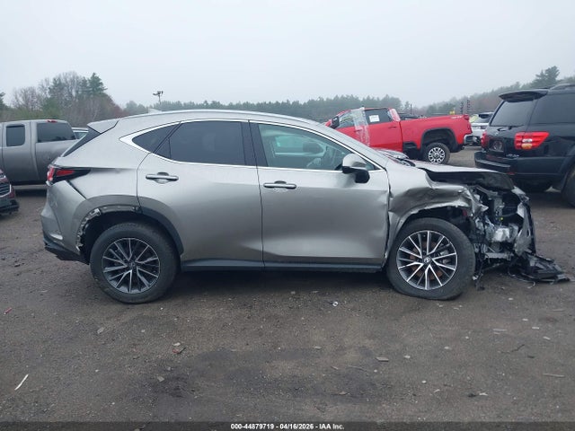 Lexus NX Premium