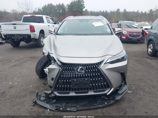 Lexus NX Premium