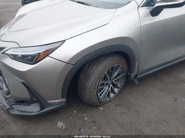Lexus NX Premium