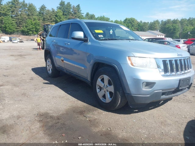 Salvage Jeep Grand Cherokee Image