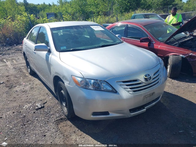 Salvage Toyota Camry Image