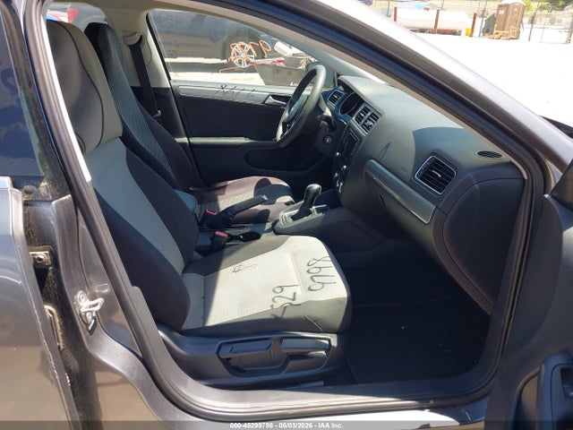 Volkswagen Jetta 1.4t S
