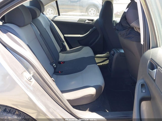 Volkswagen Jetta 1.4t S