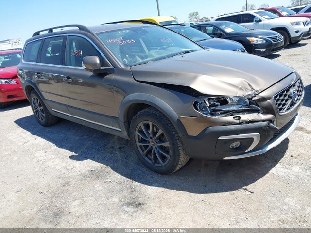 Salvage Volvo XC70 Image