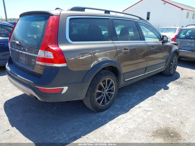 Volvo XC70 T6
