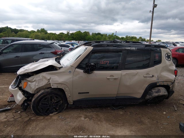 Jeep Renegade Deserthawk 4x4