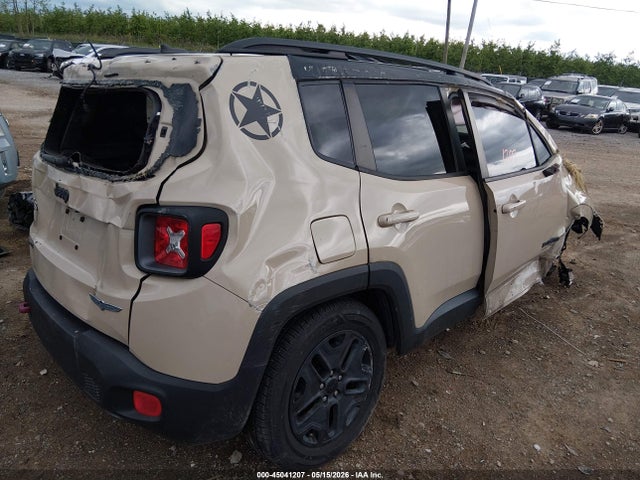 Jeep Renegade Deserthawk 4x4