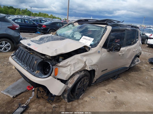 Jeep Renegade Deserthawk 4x4
