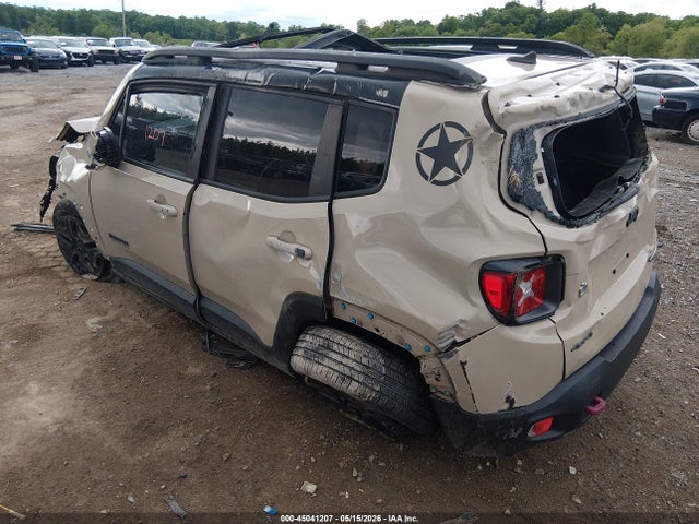 Jeep Renegade Deserthawk 4x4