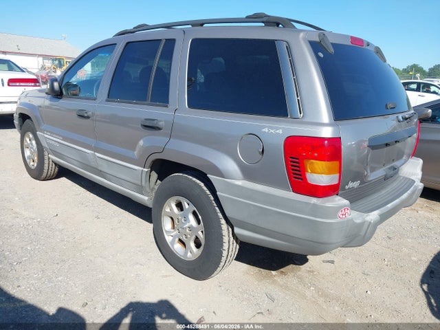 Jeep Grand Cherokee Laredo