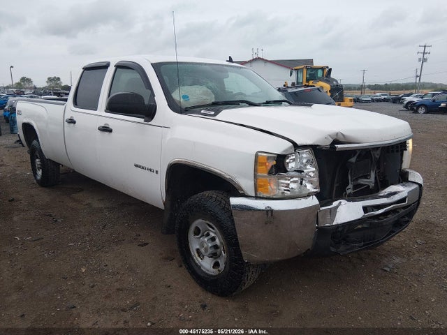Salvage Chevrolet Silverado 2500 Image