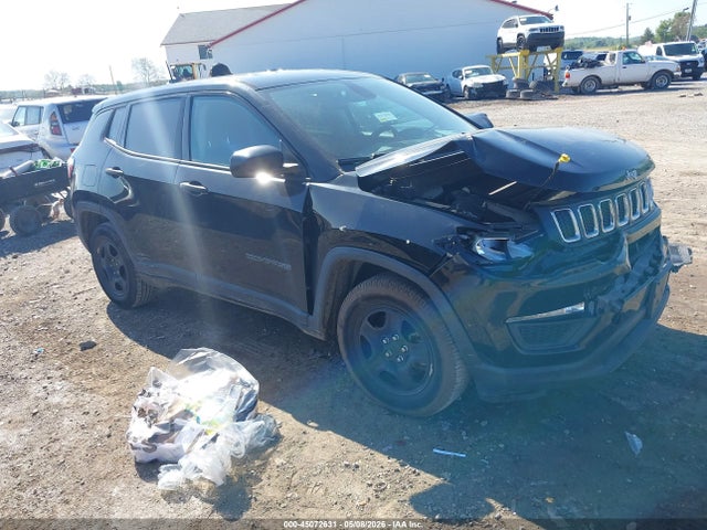 Salvage Jeep Compass Image