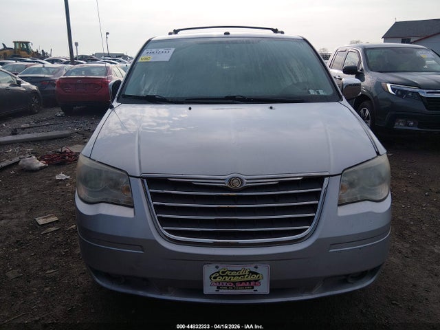 Chrysler Town & Country Touring