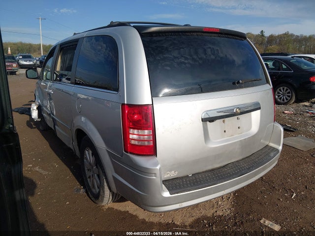 Chrysler Town & Country Touring