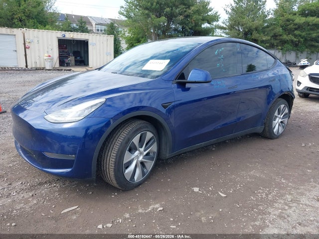 Tesla Model Y Long Range Dual Motor All-wheel Drive