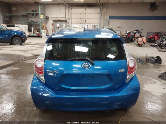 Toyota Prius c Two