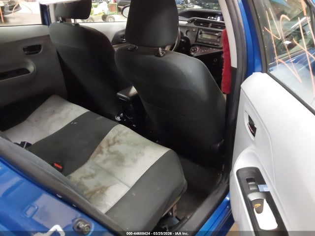 Toyota Prius c Two
