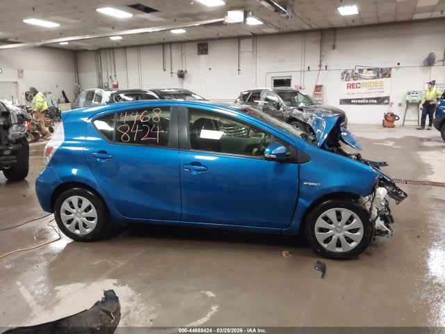 Toyota Prius c Two