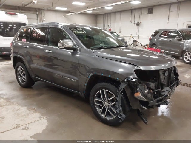 Salvage Jeep Grand Cherokee Image