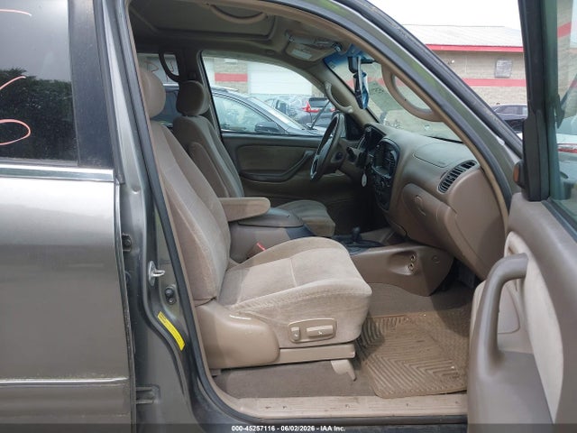 Toyota Sequoia Sr5 V8