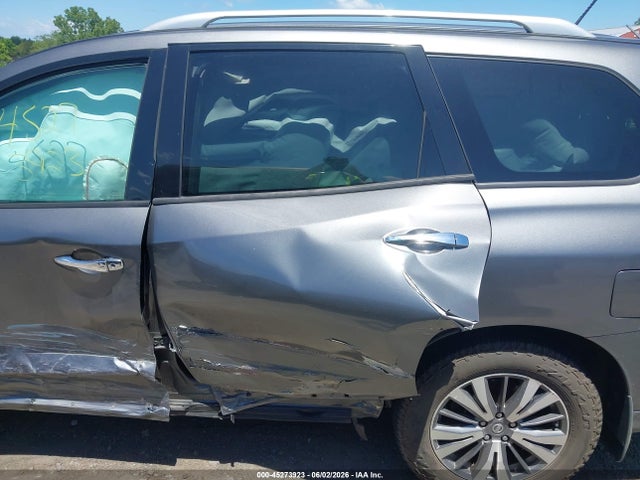 Nissan Pathfinder Sl