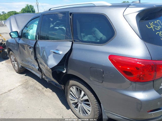 Nissan Pathfinder Sl