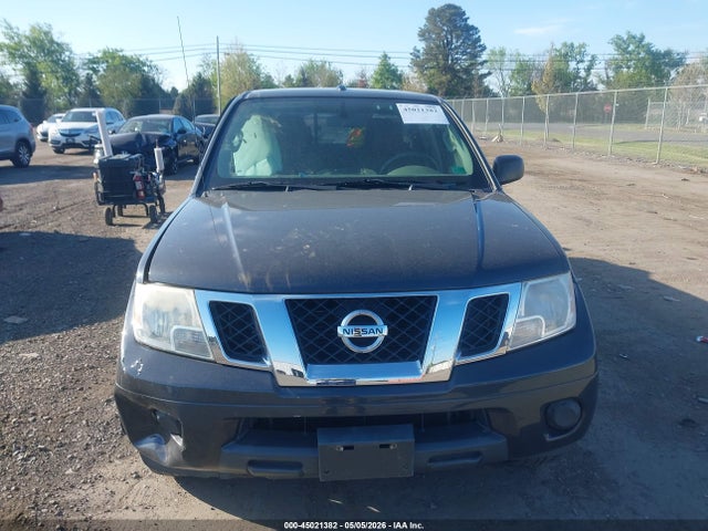 Nissan Frontier Sv