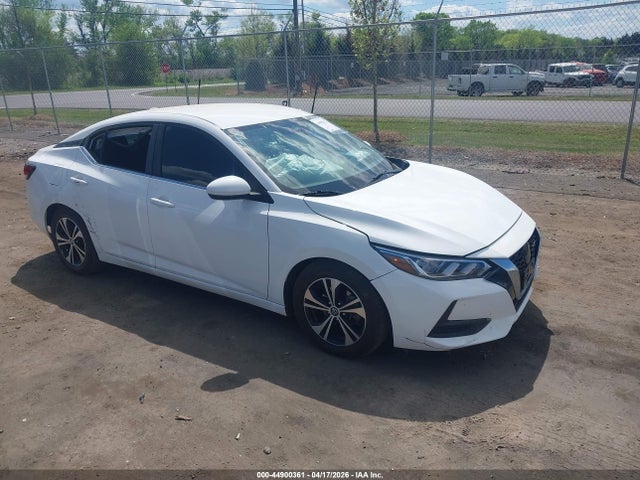 Salvage Nissan Sentra Image