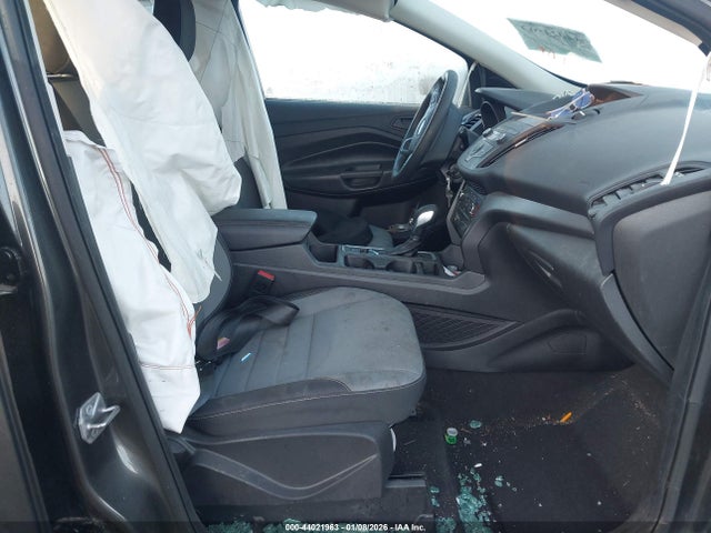 Ford Escape S