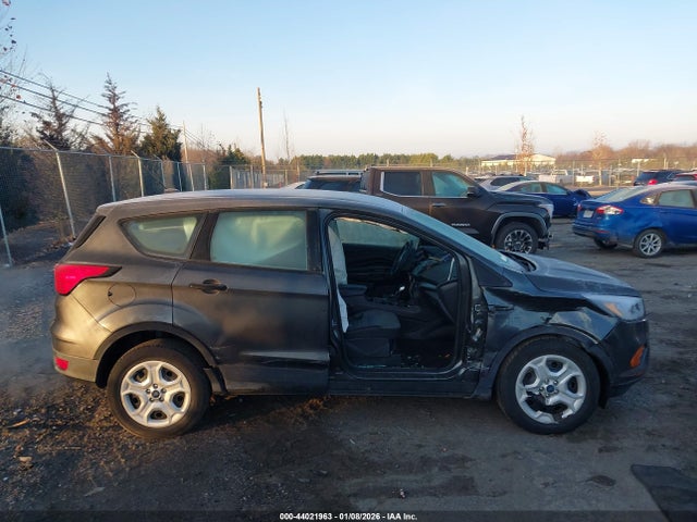 Ford Escape S