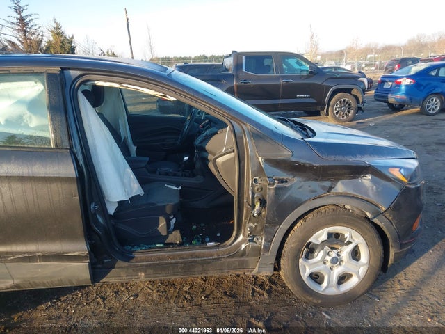 Ford Escape S