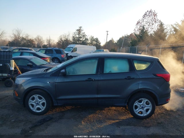 Ford Escape S