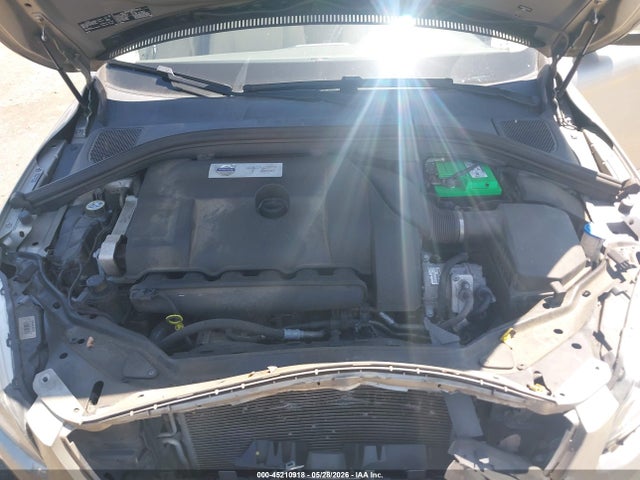 Volvo XC60 T6