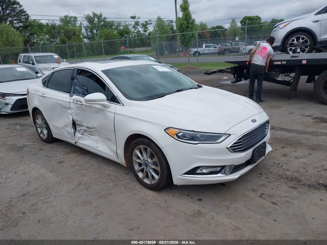 Salvage Ford Fusion Image