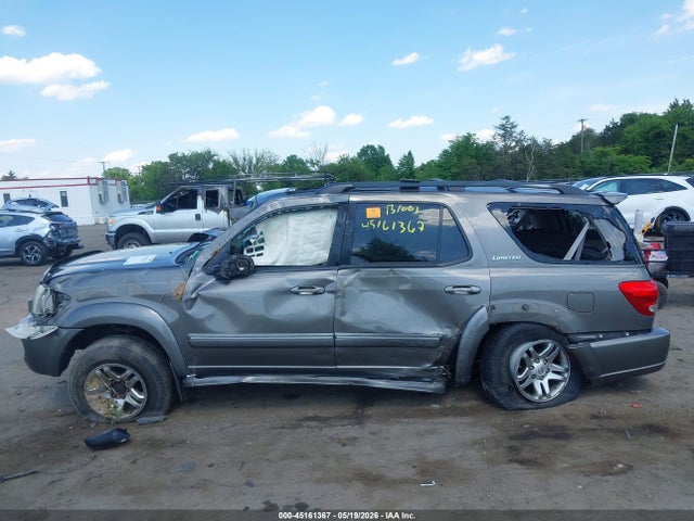 Toyota Sequoia Limited V8