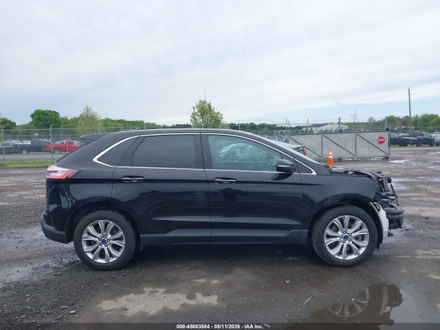 Ford Edge Titanium