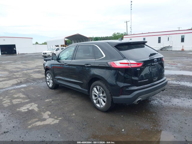 Ford Edge Titanium