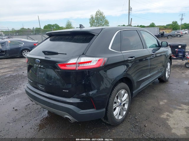 Ford Edge Titanium