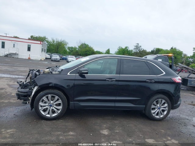 Ford Edge Titanium