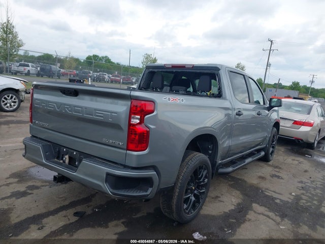 Chevrolet Silverado 1500 4wd  Short Bed Custom