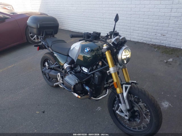 Salvage BMW R 12 Image