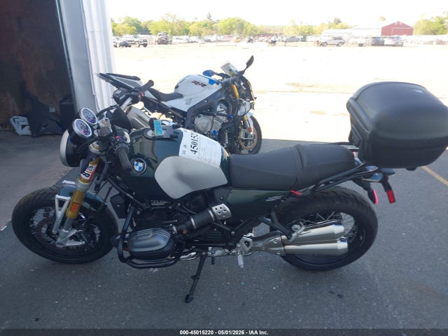 BMW R 12 Nine T